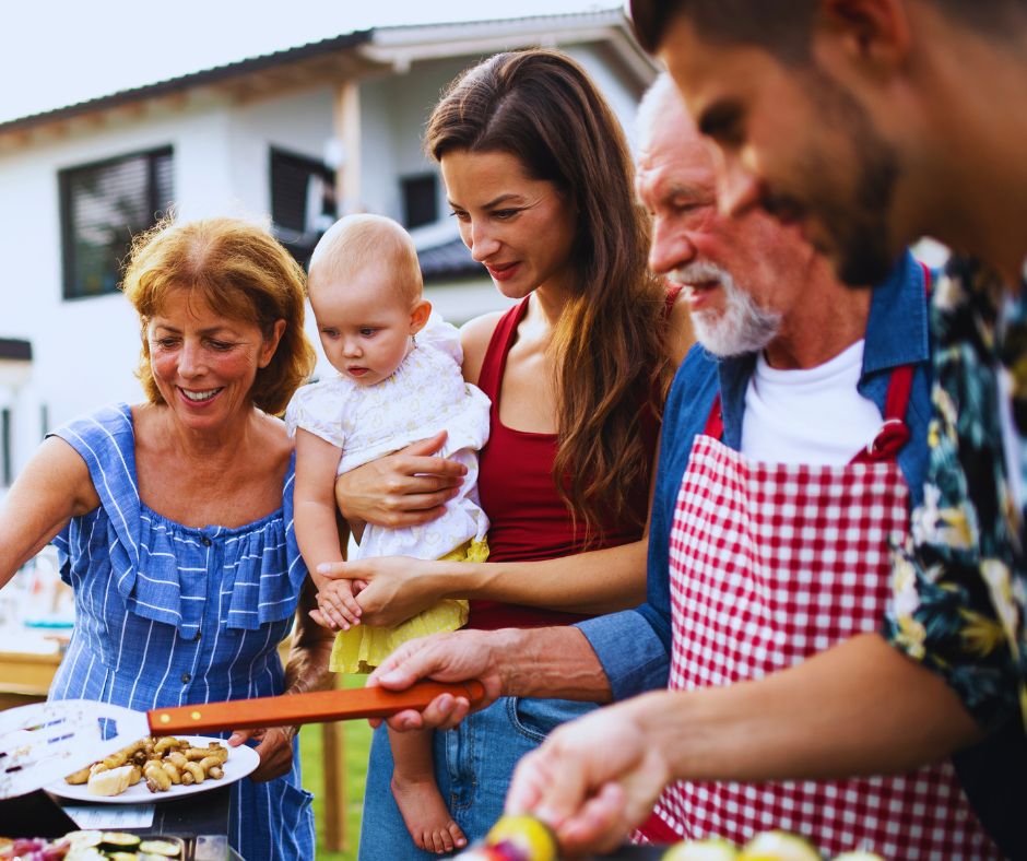 Kisbaba családi környezetben tanulja a kommunikációt és a társas kapcsolódást