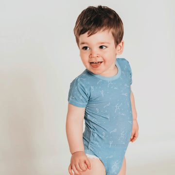 Body - Night Sky Bambusz Patentos Rövid Ujjú Body
